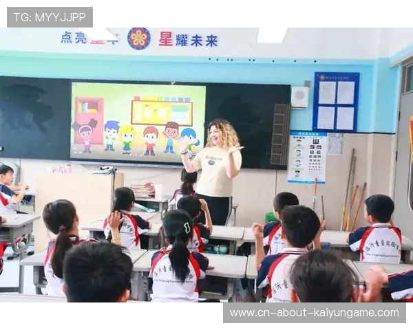 集中集训+外教指导，训练体系完善，在线外教英语集体课堂